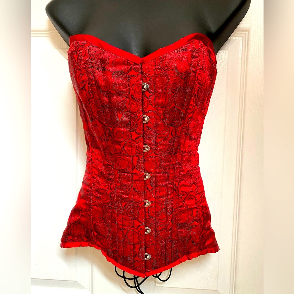 22”+ corset Brand new! Red roses fetish goth Victorian gorgeous must see!